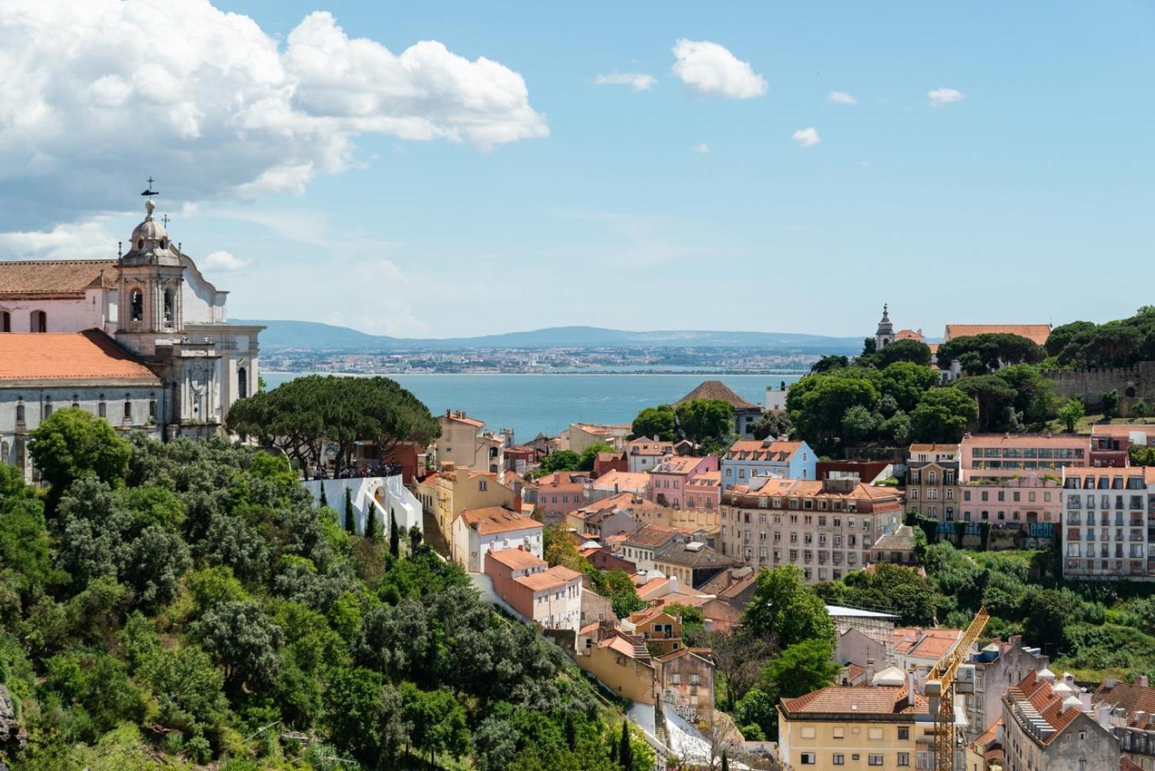 With Private Terrace 250m To Largo Intendente Apartamento Lisboa