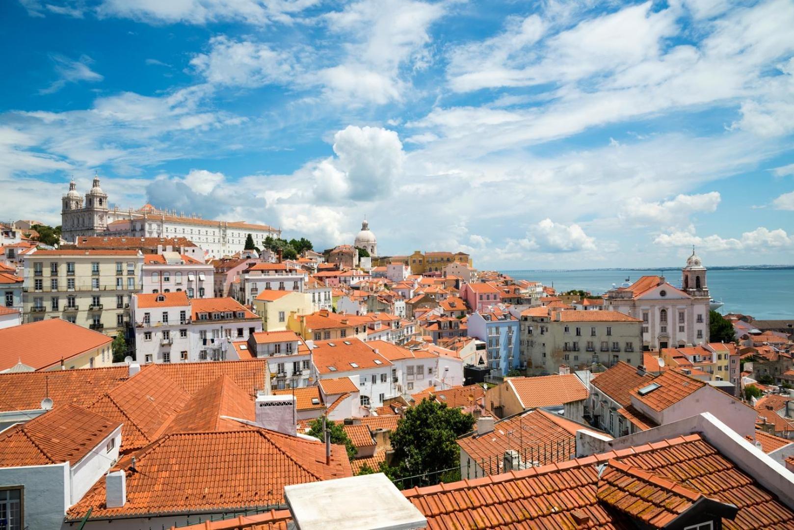 With Private Terrace 250m To Largo Intendente Lisboa