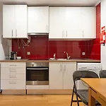 Apt With Private Terrace 250M To Largo Intendente