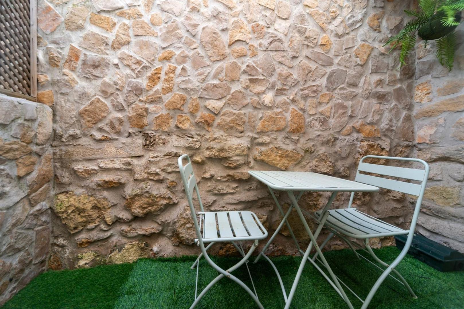 Apartment With Private Terrace 250m To Largo Intendente *